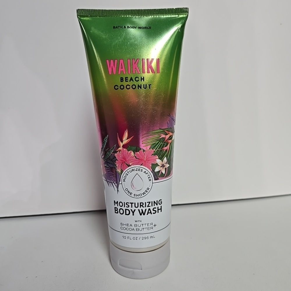 Bath & Body Works Waikiki Beach Coconut Body Wash - Green and Pink